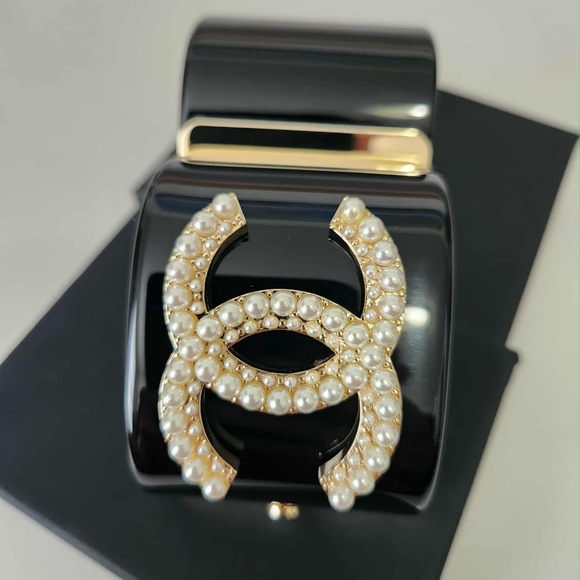 Chanel Bracelet - Picture 3 of 5